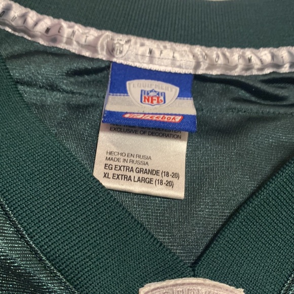 Chad Pennington Jets Jersey (Bin L) - Picture 3 of 4